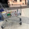 Wózek pełen kradzieży. 47-latek próbował wynieść ze sklepu towar za 1000 zł