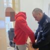 Kietrz: Poszukiwany 34-latek zatrzymany podczas interwencji – miał przy sobie narkotyki