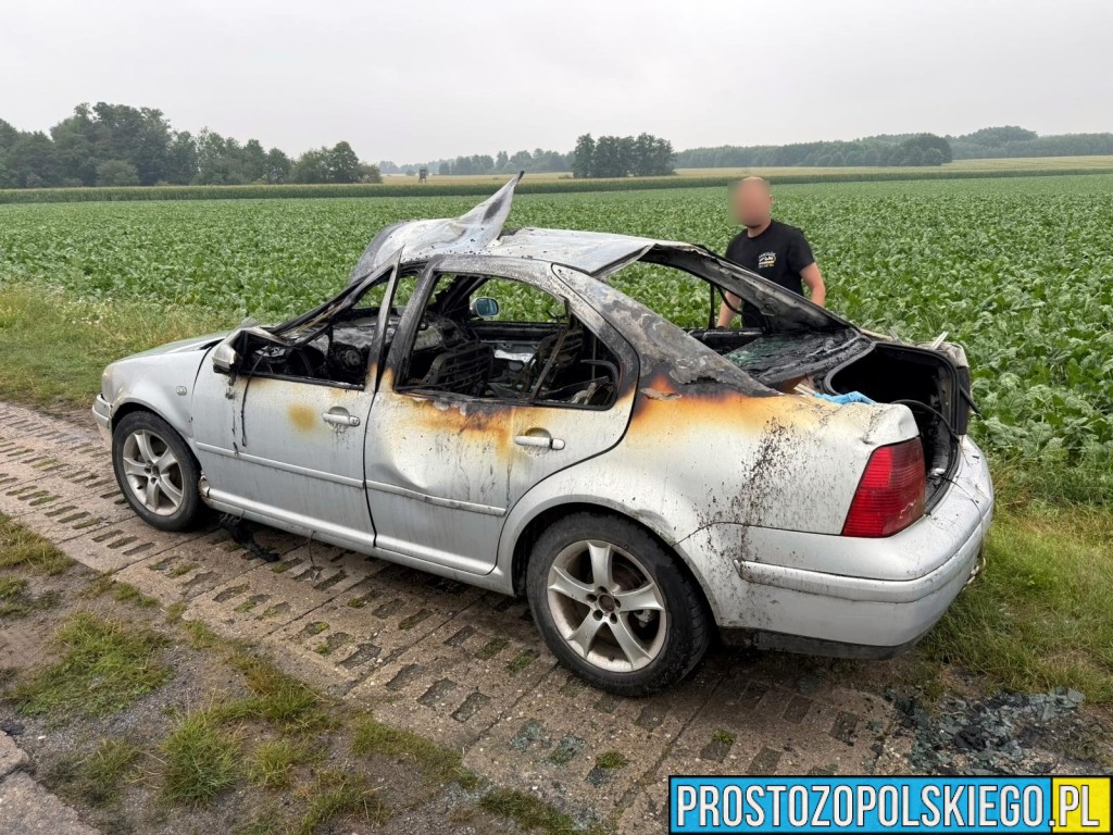 Nietrzeźwy 45-latek podpalił samochód w Strzelcach. Interweniowały służby ratunkowe