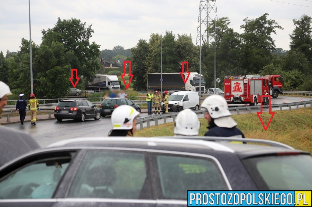 Opole: trzy kolizje na wiadukcie przy ul. Niemodlińskiej. Ulica była śliska jak lodowisko