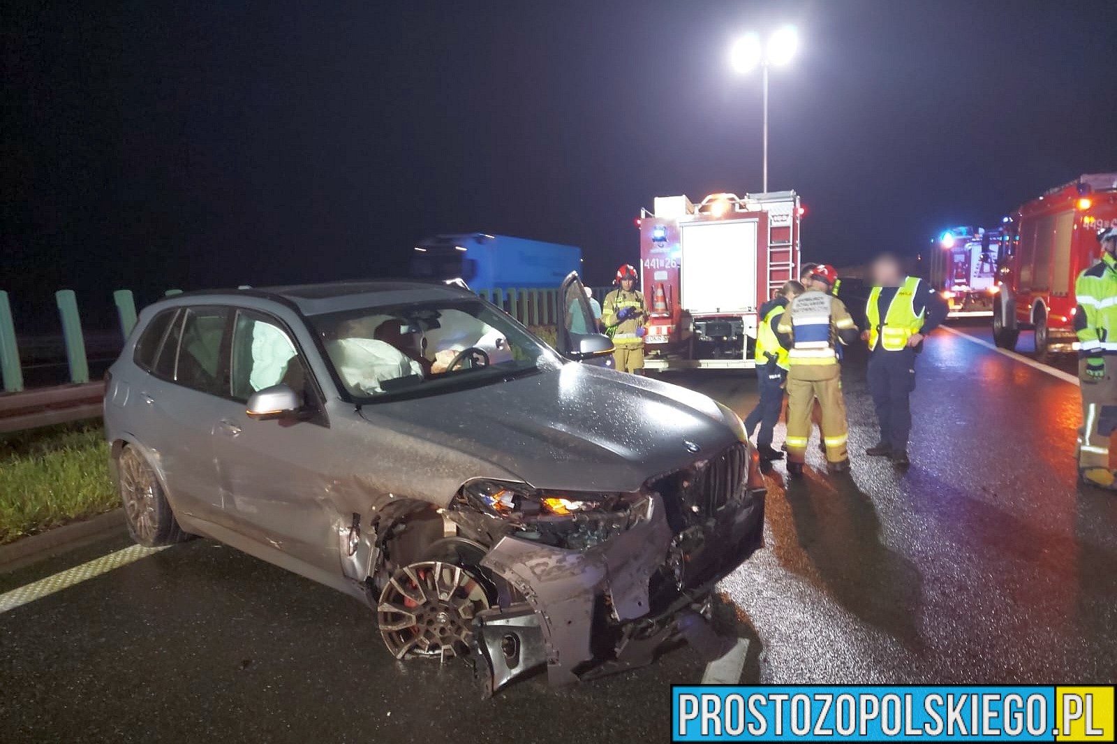 Wypadek na autostradzie A4 pod Malnią. Dwie osoby trafiły do szpitala
