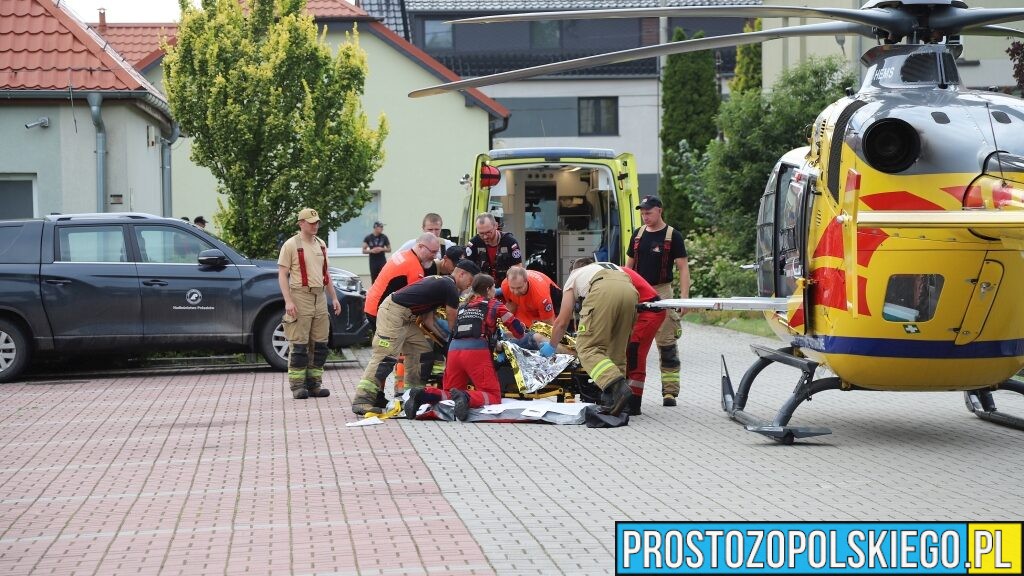 Ciężarówka przewróciła się w lesie. Ranny szedł 1,5 km — trafił do szpitala śmigłowcem LPR