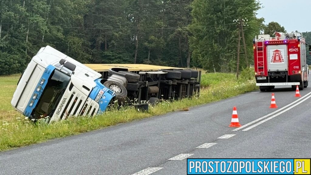 Wypadek ciężarówki w Krzywej Górze na DW454