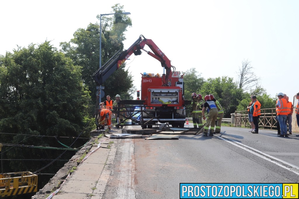 wypadek wypadek pkp, zniszczony wiadukt, zablokowane miasto, zatrzymany ruch pociągów, utrudnienie w ruchu, ukrainiec bez uprawnień, wypadek ukrainiec, ukrainiec zniszczył wiadukt,