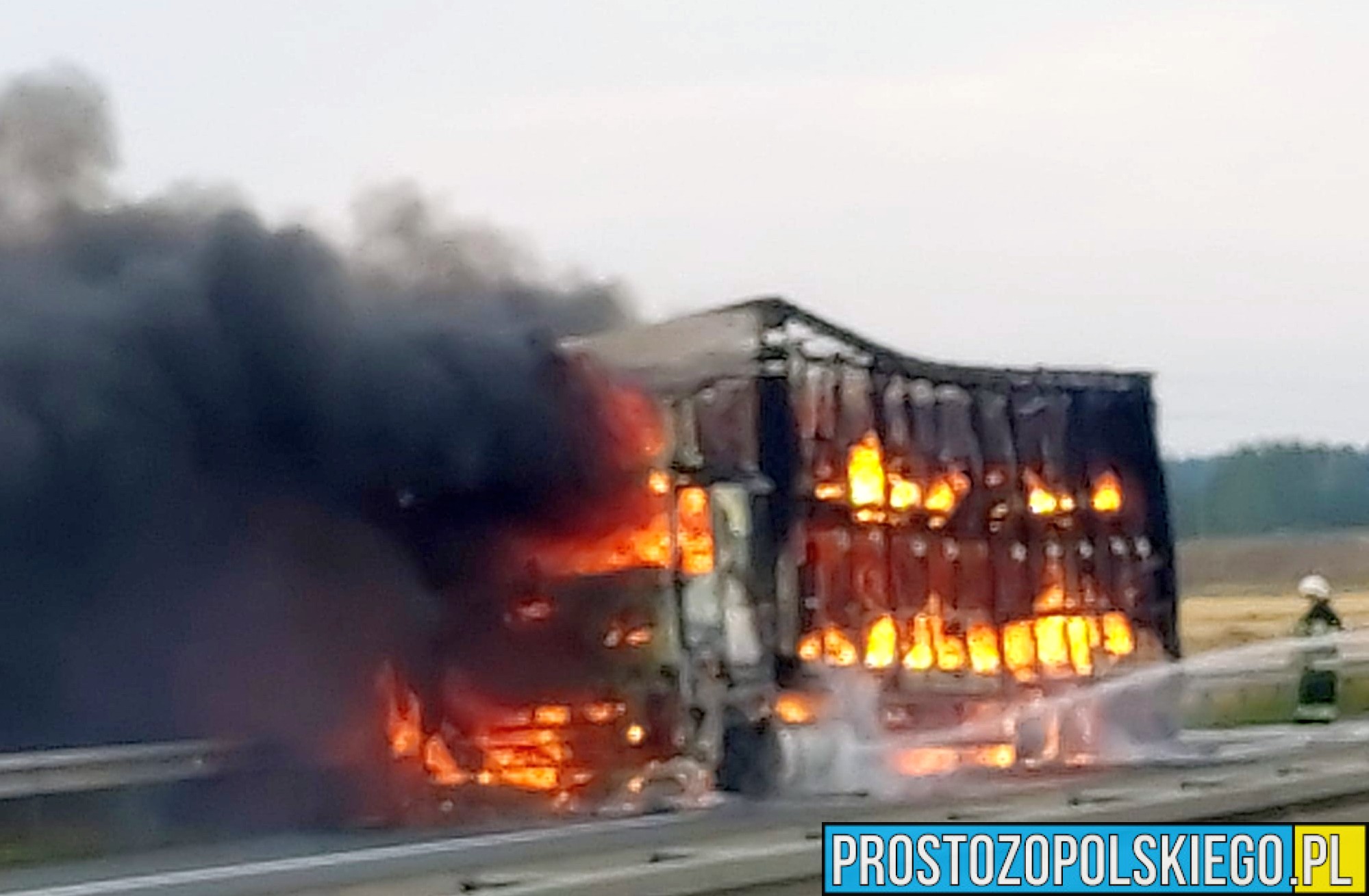 pożar ciężarówki, pożar ciężarowki na a4, pożar auta na a4, pożar auta na autostradzie, autostrada zablokowana, prosto z opolskiego, 