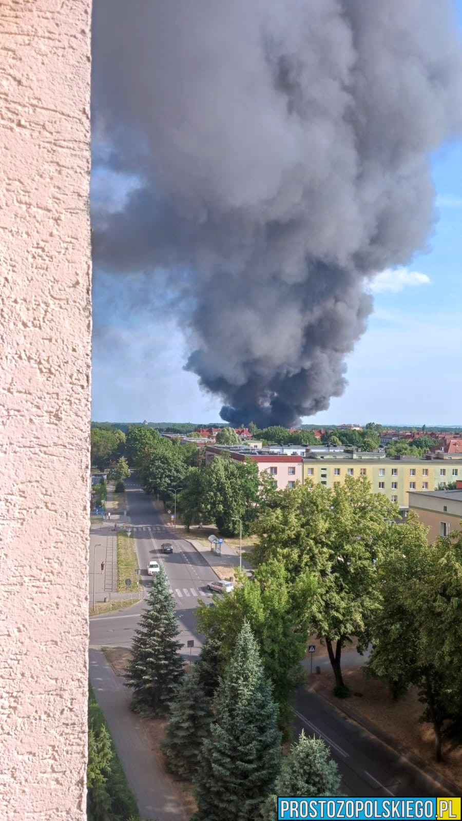 prosto z opolskiego, pożar magazynu, poważny pożar, pożar kędzierzyn, pożar magazynu z rowerami, pożar zakładu, pożar hali magazynowej,