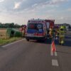 Komorno: Volkswagen wypadł z drogi i dachował na DK45. Kierowca trafił pod opiekę ratowników