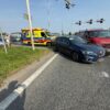 Wypadek na ul. Częstochowskiej w Opolu. Zderzenie busa i samochodu osobowego