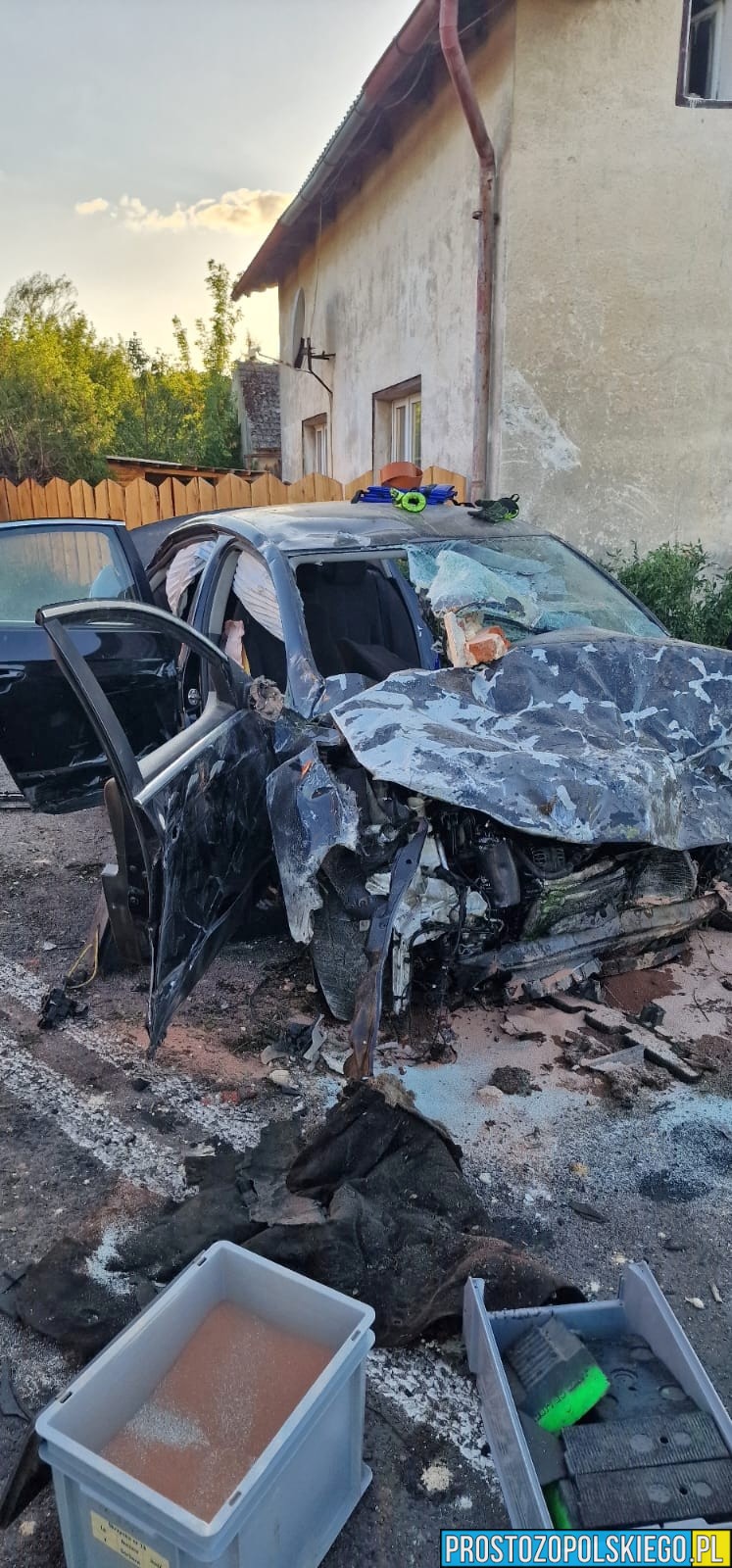 wypadek w ściborowicach, poważny wypadek, poszkodowany kierowca, krapkowice wypadek, wypadek poważny,