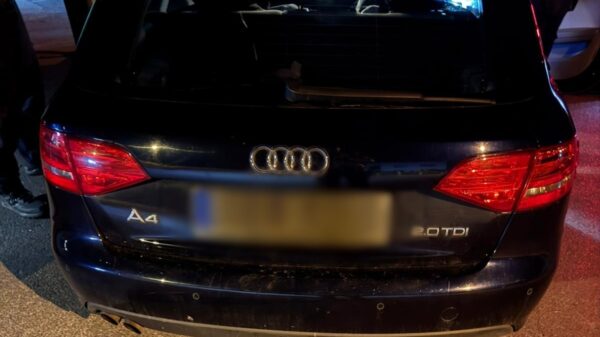 Strzelce Opolskie: Kierowca audi pod wpływem narkotyków, a pasażer poszukiwany przez policję