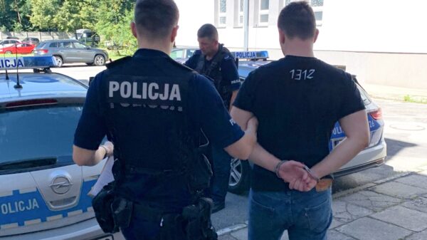 Pędził 154 km/h w terenie z ograniczeniem do 90 km/h. 20-latek z Częstochowy miał 4 sądowe zakazy prowadzenia