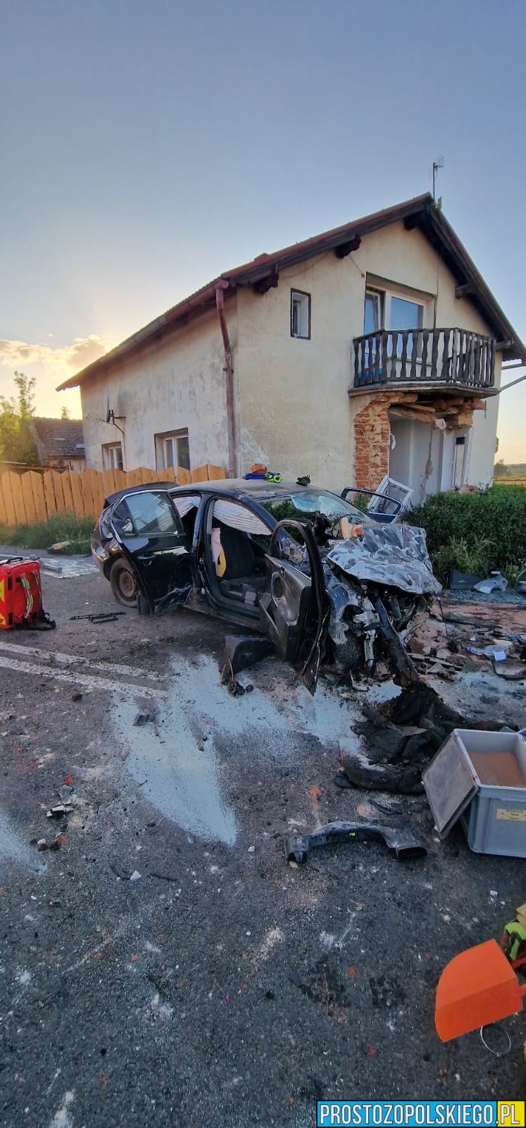 wypadek w ściborowicach, poważny wypadek, poszkodowany kierowca, krapkowice wypadek, wypadek poważny,