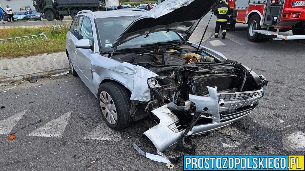 Wypadek na DK45 w Jełowej – zderzenie dwóch samochodów osobowych