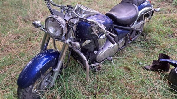 Wypadek na DK94 w Borkowicach. Motocyklista trafił do szpitala