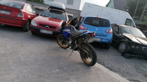 Dramatyczny wypadek w Graczach. Motocyklista z licznymi złamaniami trafił do szpitala śmigłowcem LPR
