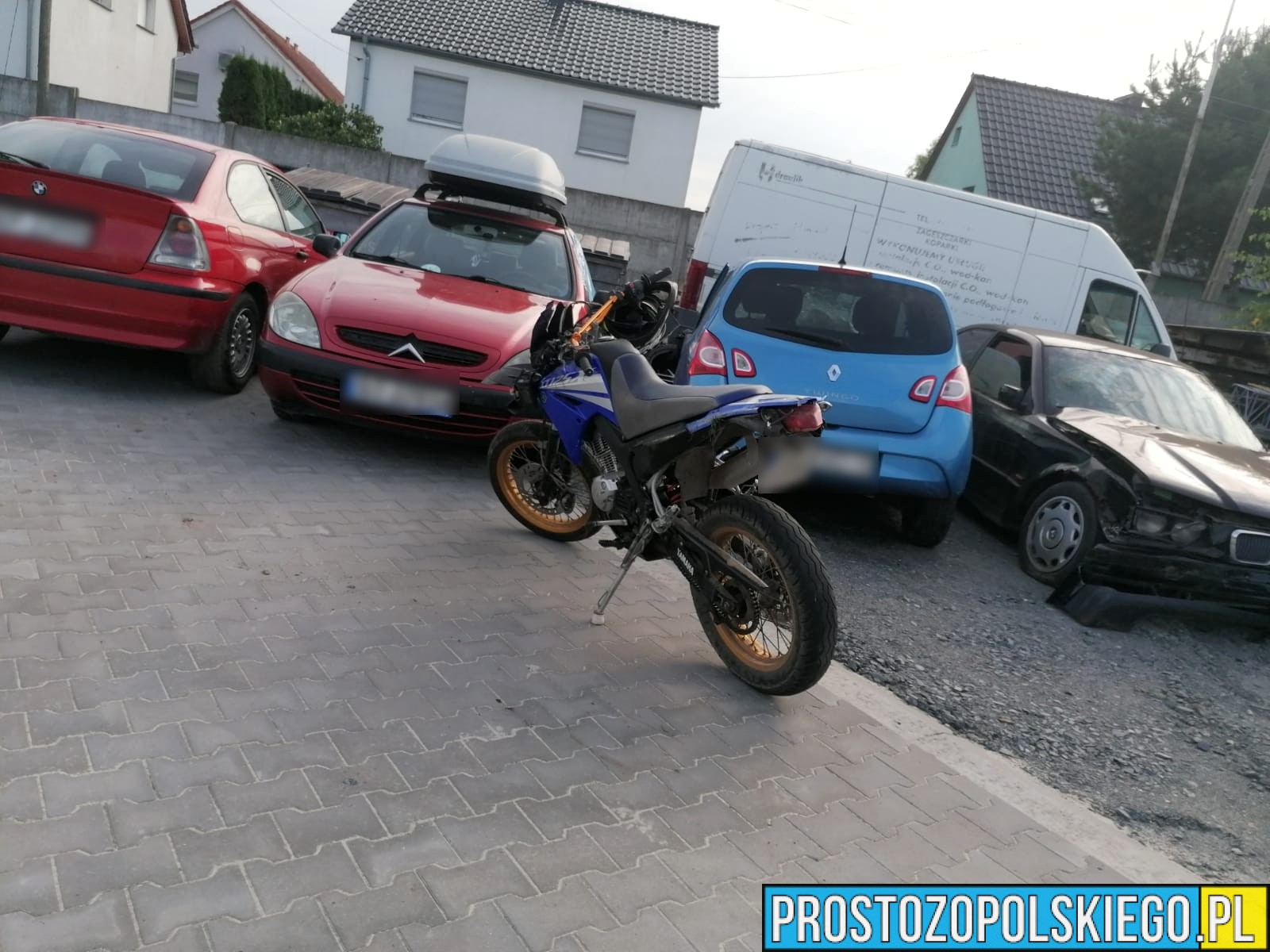 Dramatyczny wypadek w Graczach. Motocyklista z licznymi złamaniami trafił do szpitala śmigłowcem LPR