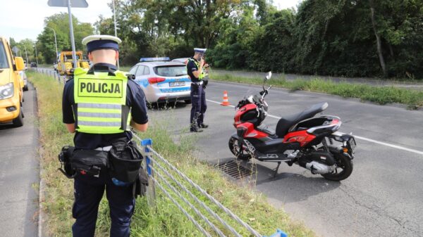 Wypadek na skrzyżowaniu Rataja i Sosnkowskiego w Opolu. Ranny kierowca skutera