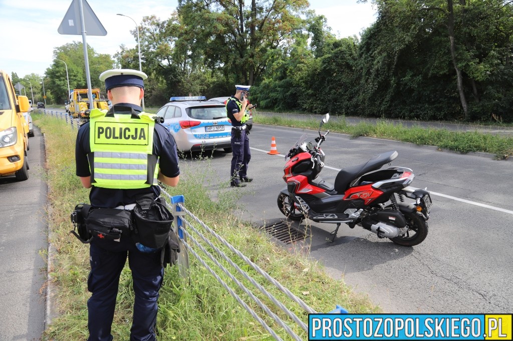 Wypadek na skrzyżowaniu Rataja i Sosnkowskiego w Opolu. Ranny kierowca skutera