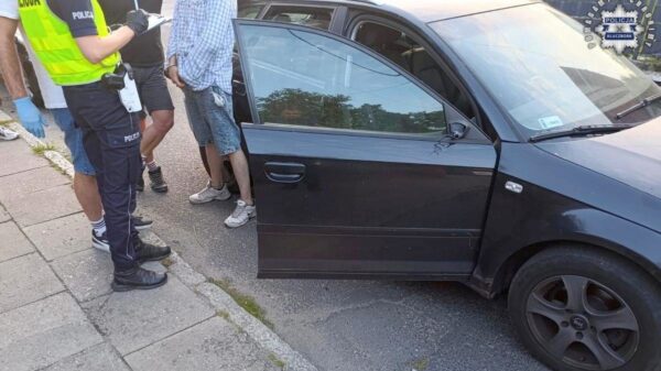 Kluczborscy kryminalni zatrzymali 41-latka kierującego audi pod wpływem narkotyków z sądowym zakazem prowadzenia pojazdów