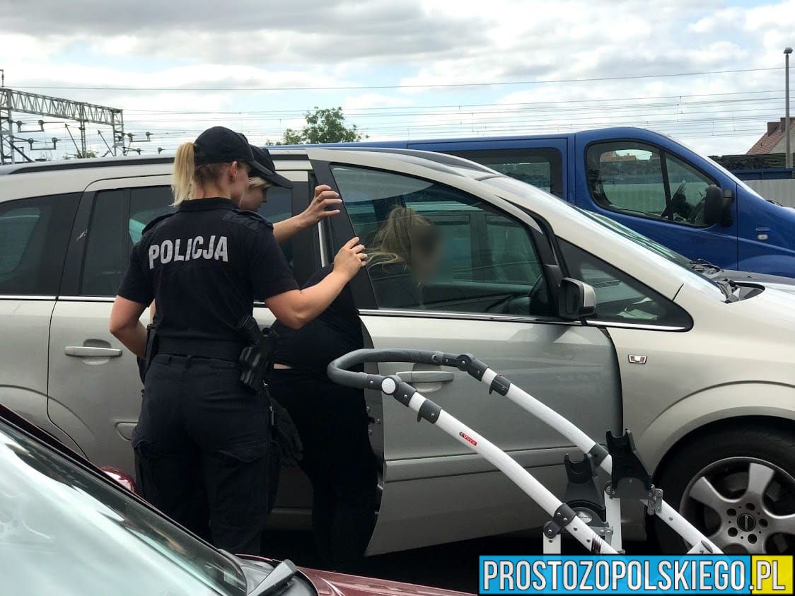 Upały a bezpieczeństwo w samochodzie – policja apeluje: nie zostawiaj dzieci i zwierząt w aucie!