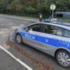 Nadzór policji nad przejściem dla pieszych w Namysłowie