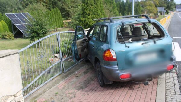 Błotnica Strzelecka: zderzenie hyundaia z ciężarówką – sprawca bez prawa jazdy