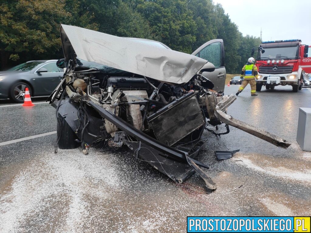 Deszcz i poślizg przyczyną zdarzeń na A4 – apel policji o ostrożność