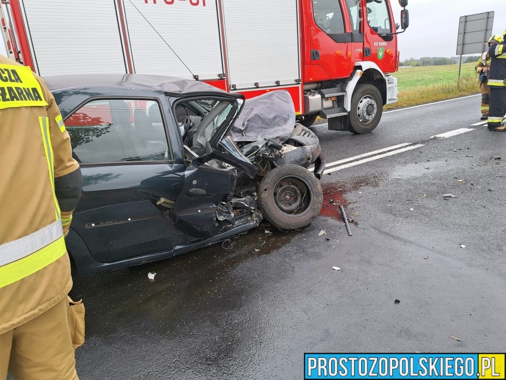 Wypadek na DK42/DK43 w powiecie oleskim. Kierowca jeepa miał ponad 2 promile