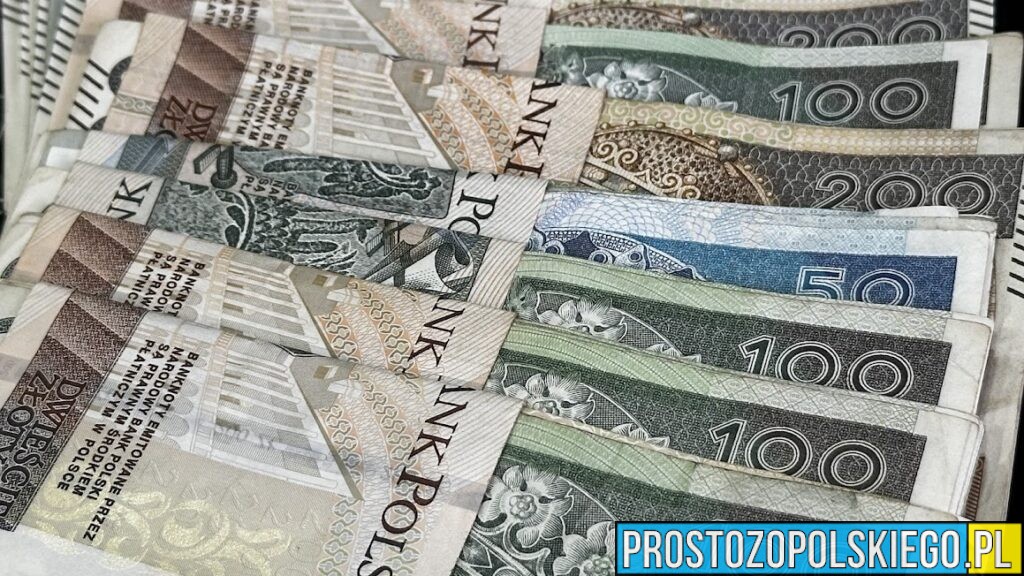 Głubczyce: seniorka straciła 70 tys. zł przez oszusta z internetu