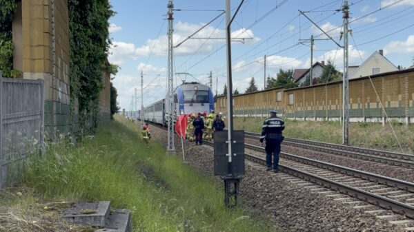 Potrącenie pieszego na torach w Zdzieszowicach. 37-latek miał prawie 2 promile alkoholu