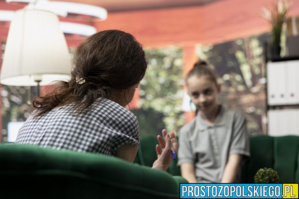 Pracujesz z dziećmi niesłyszącymi i chcesz lepiej je wspierać? Sprawdź, jak studia podyplomowe mogą zmienić Twoją karierę!