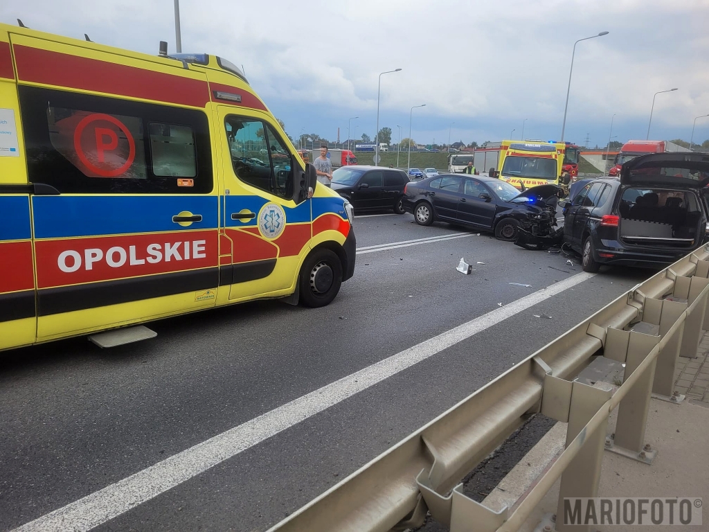 wypadek opole, wypadek na obwodnicy, obwodznica zablokowana, zderzenie aut na obwodnicy opola, nieprzejezdna obwodnica opola, 