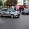 Wypadek na ul. Waryńskiego w Opolu. Samochód dachował, ulica jest zablokowana