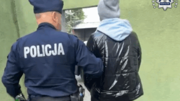Namysłów: 31-latka ukrywała się po wyroku za znęcanie się nad zwierzętami – została zatrzymana przez policję