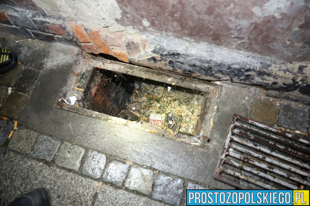 pożar piwnicy staromiejska w opolu, pożar piwnicy, pożar w centrum opola, pożar w bloku, pożar pod lokalem, pożar pomieszczeń piwnicznych, 