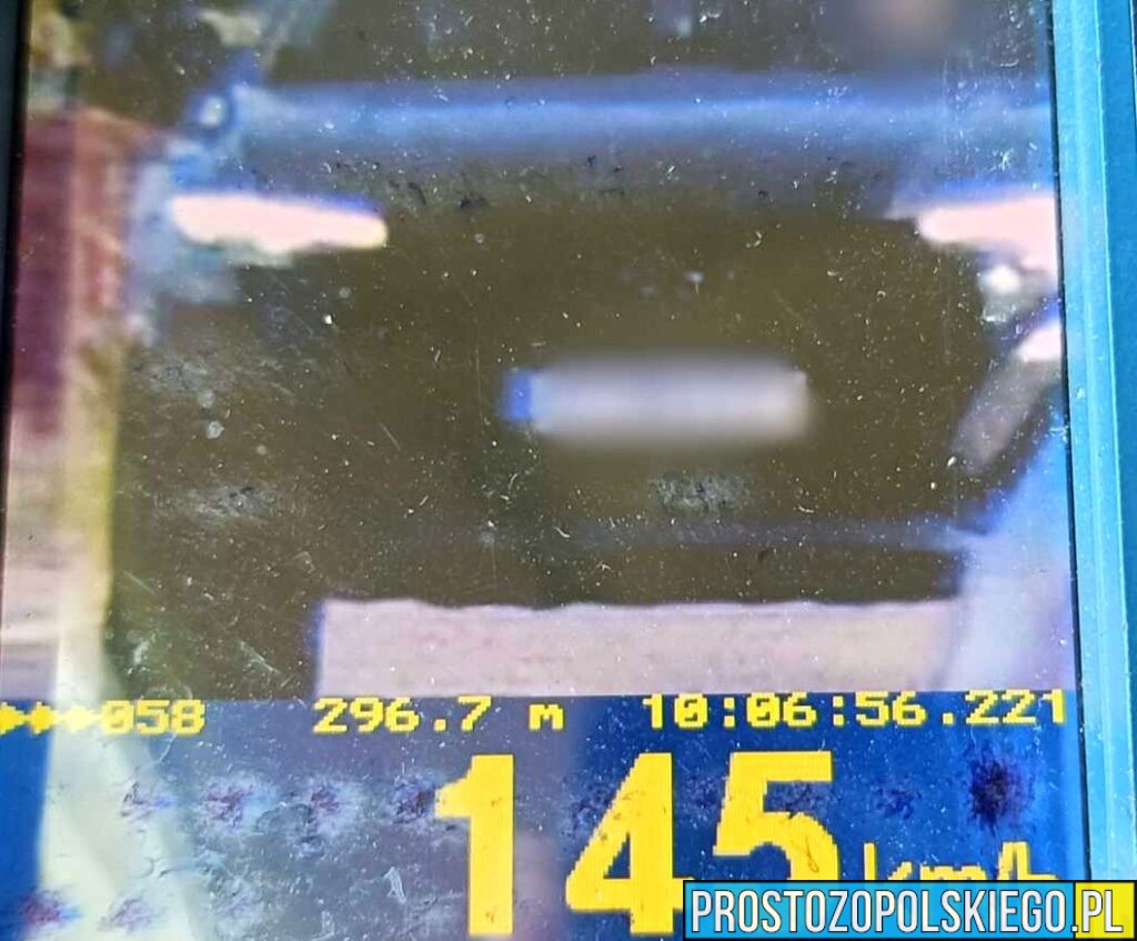 145 km/h w obszarze zabudowanym – kierowca audi zatrzymany przez policjantów z Krapkowic