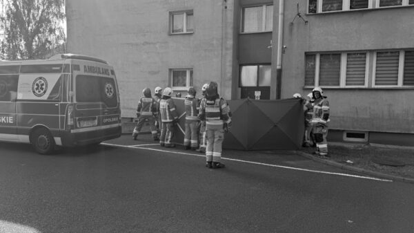 Tragedia w Opolu. Nie żyje mężczyzna, który wypadł z 8. piętra