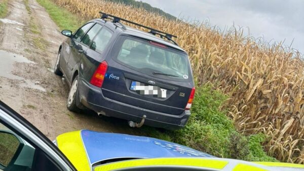 Pościg w Starym Paczkowie. Pijany kierowca forda uciekał przed policjantkami z nyskiej drogówki