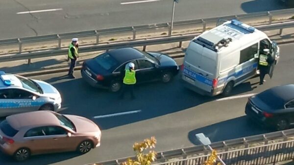 Opole: pijany kierowca zatrzymany na estakadzie. Wiózł 3-latka
