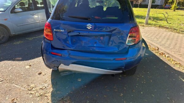 Wypadek w Niemodlinie. Zderzenie busa z samochodem osobowym na ulicy Opolskiej