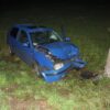 Wypadek w Popielowie – kierowca Volkswagena Golfa uderzył w drzewo