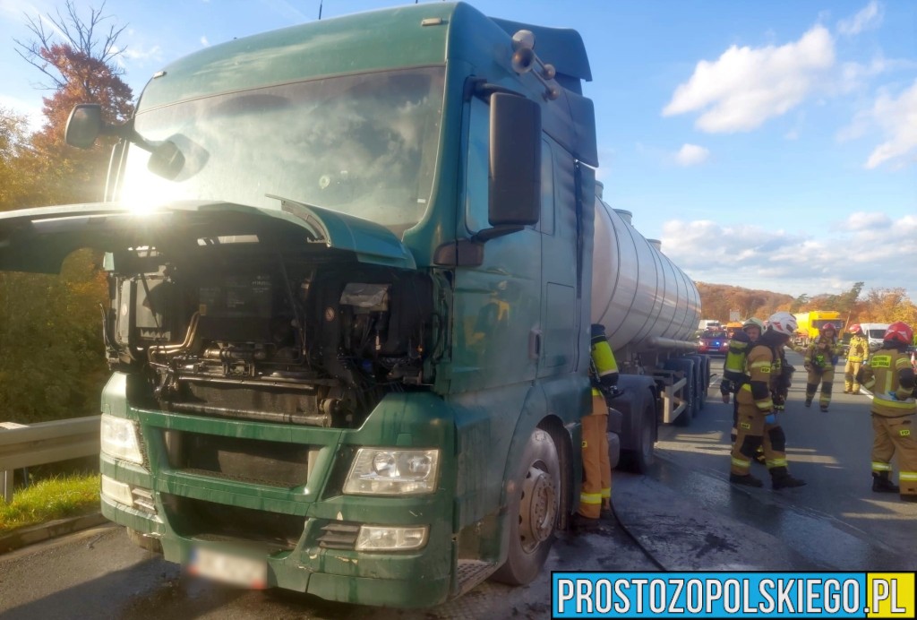 Pożar cysterny przewożącej mleko na autostradzie A4 w pobliżu Wysokiej