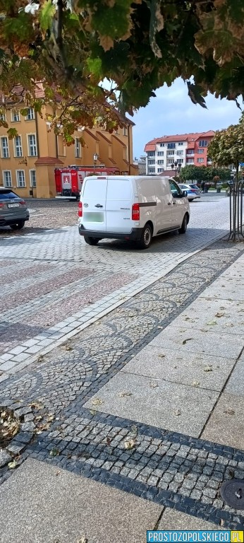 potrąceie kobiety w namysłowie,potrącenie kobiety w ciąży, potrącenie na pasach, potrącenie na pasach wideo, potrącenie ciężarnej na pasach, 