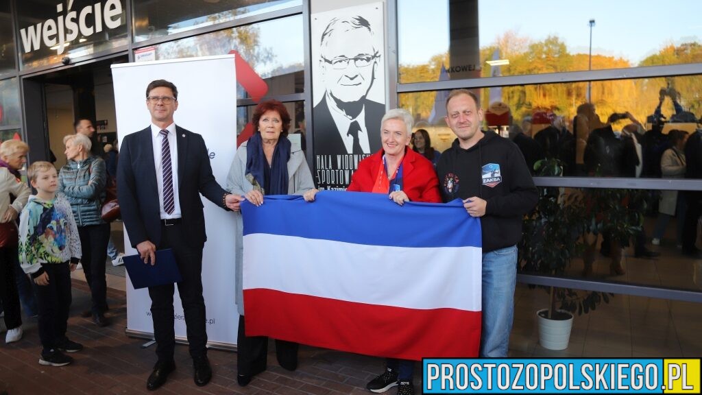 Wzruszająca uroczystość w Kędzierzynie-Koźlu. Hala Azoty nosi imię Kazimierza Pietrzyka