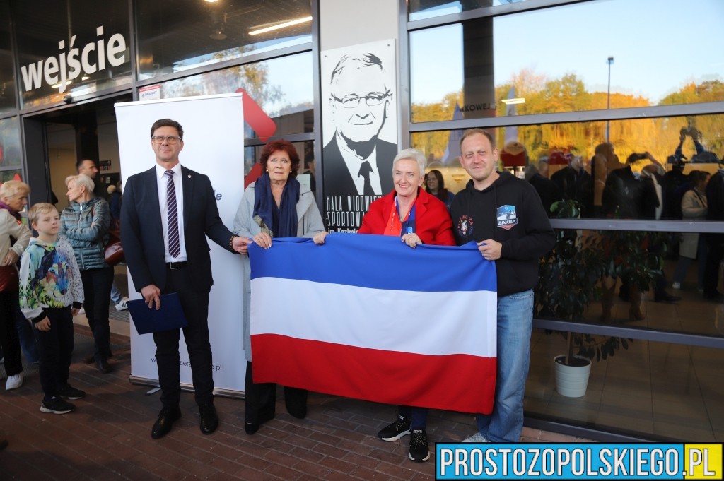 Wzruszająca uroczystość w Kędzierzynie-Koźlu. Hala Azoty nosi imię Kazimierza Pietrzyka