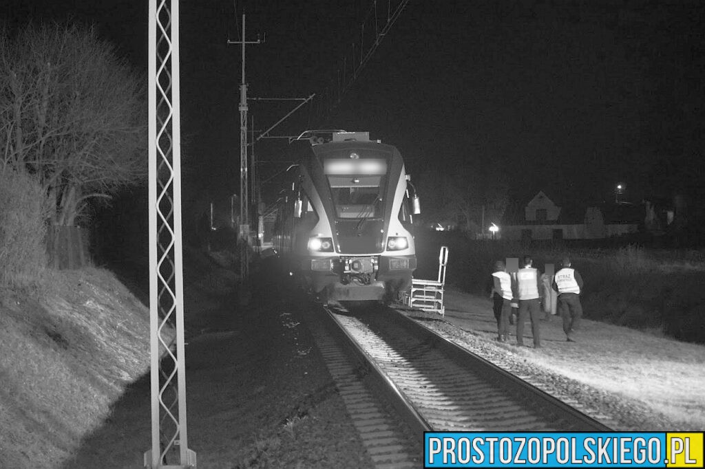 Tragiczne potrącenie na torach między Kędzierzynem a Sławięcicami. Nie żyje jedna osobawypadek na torach, potrącenie na torach, wypadek na pkp, wypadek na torowisku, sławięcice,  kk, kędzirzyn, opolskie, na torach, 