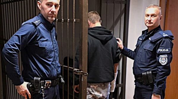 Kietrz: Poszukiwany listem gończym zatrzymany. Miał przy sobie narkotyki