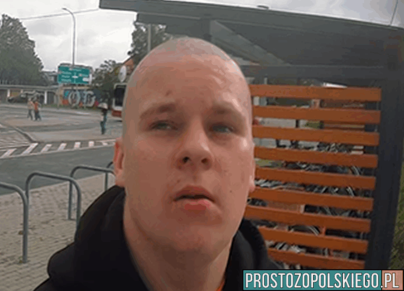 Policja w Opolu poszukuje mężczyzny podejrzewanego o uszkodzenie kamery biletomatu – monitoring ujawnia wizerunek sprawcy