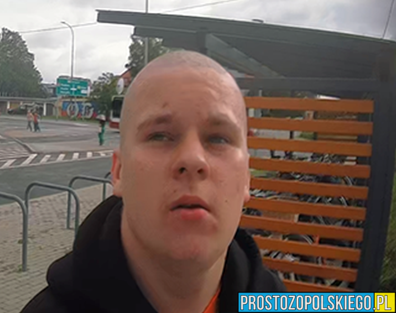 Policja w Opolu poszukuje mężczyzny podejrzewanego o uszkodzenie kamery biletomatu – monitoring ujawnia wizerunek sprawcy