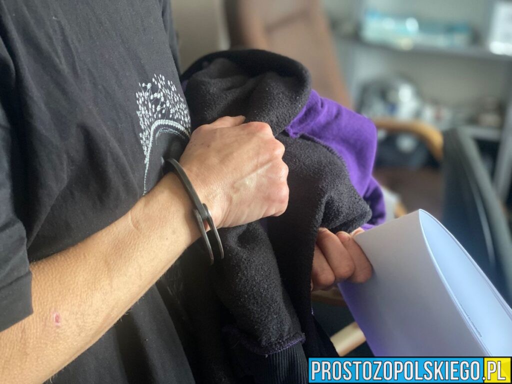 Nysa: 45-letnia kobieta zatrzymana za posiadanie i sprzedaż narkotyków. Trafiła do aresztu